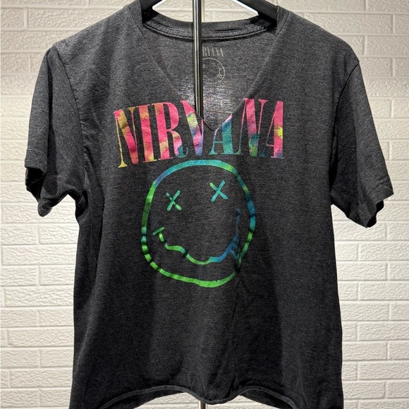 NIRVANA Gray Short Sleeve Tee Graphic Design - Picture 1 of 3